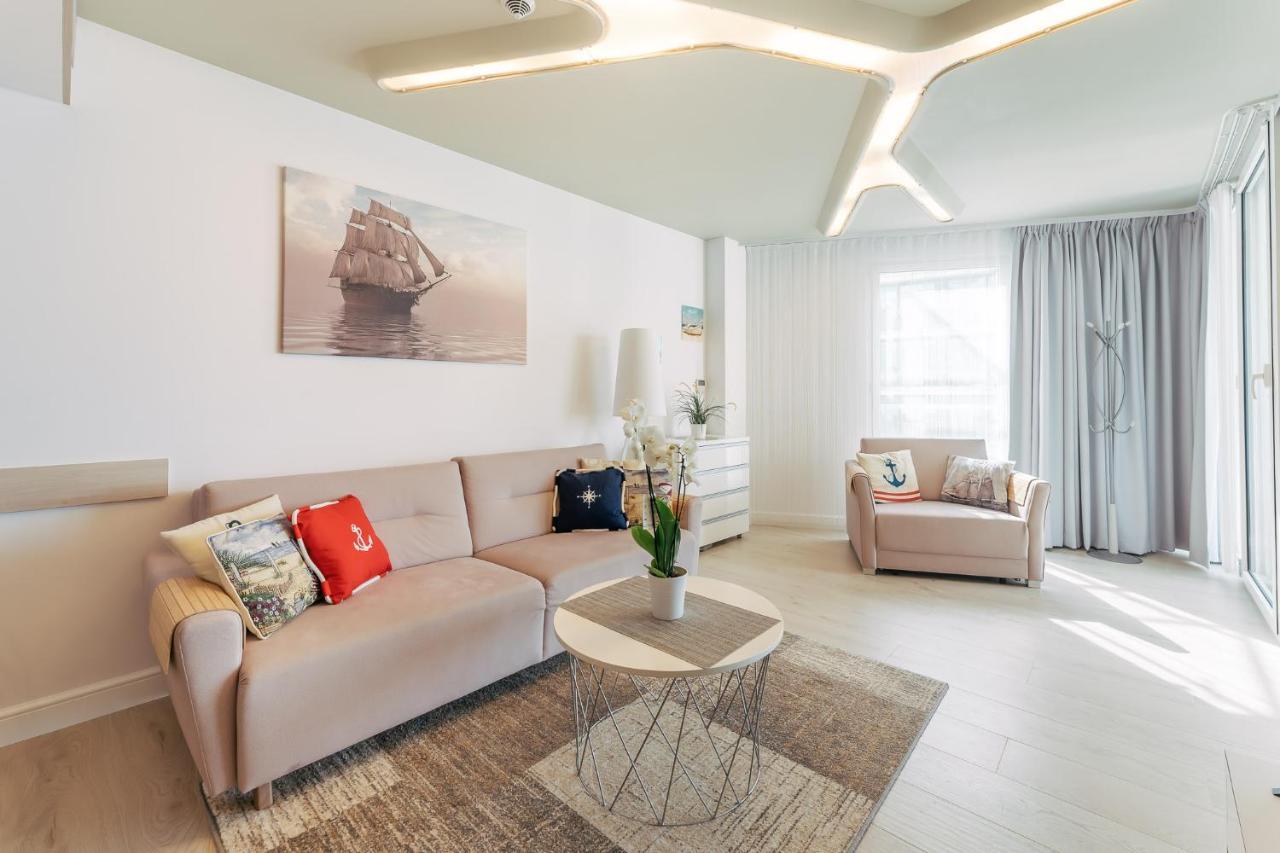 Z Widokiem Na Morze Z Aneksem Kuchennym I Basenem Ultra Marine Apartment *