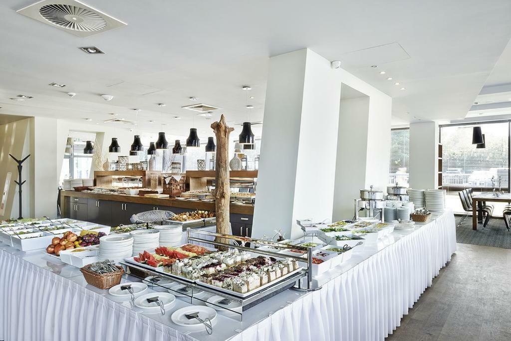 Z Widokiem Na Morze Z Aneksem Kuchennym I Basenem Ultra Marine Apartment