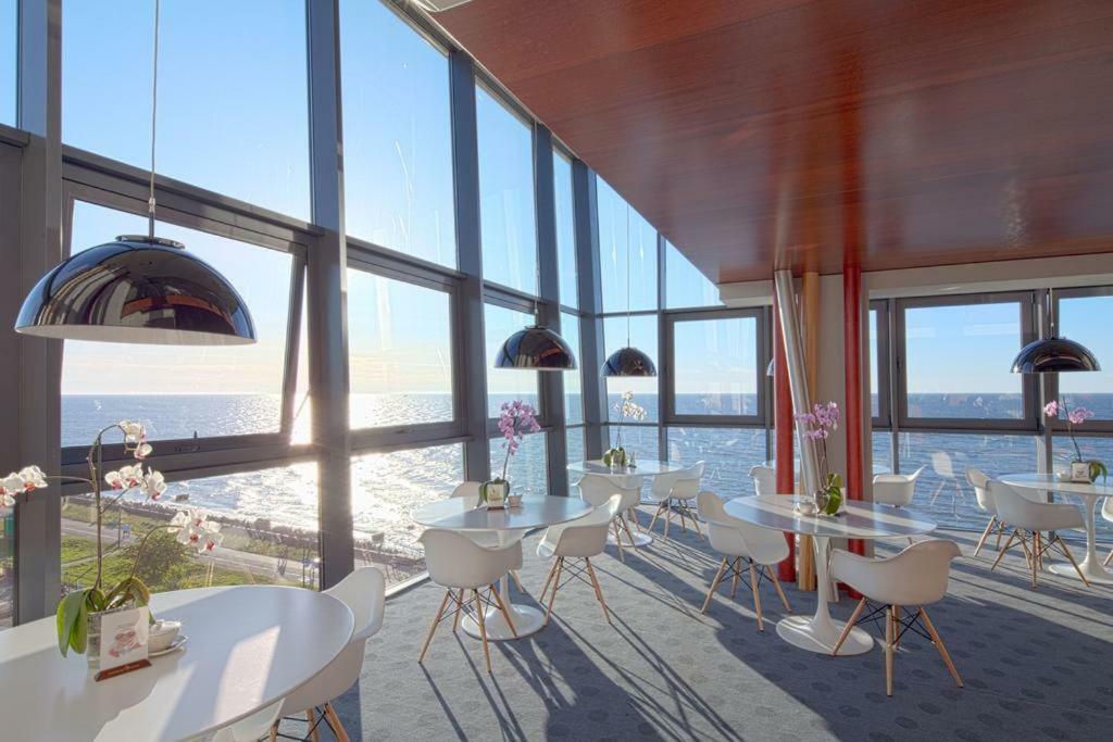 Z Widokiem Na Morze Z Aneksem Kuchennym I Basenem Ultra Marine Apartment *